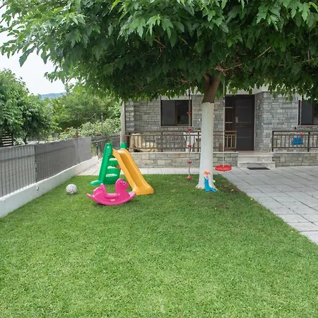 Дом отдыха Family House *
