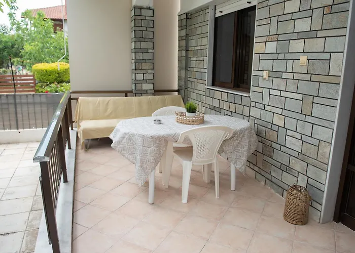 Family House Дом отдыха Неа-Врасна