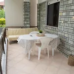 Family House Casa vacanze Vrasná