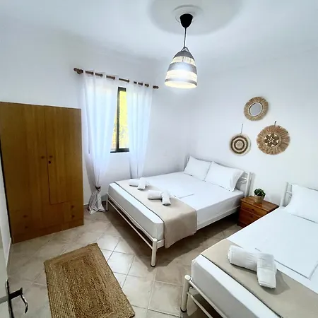 Family House * Vrasná