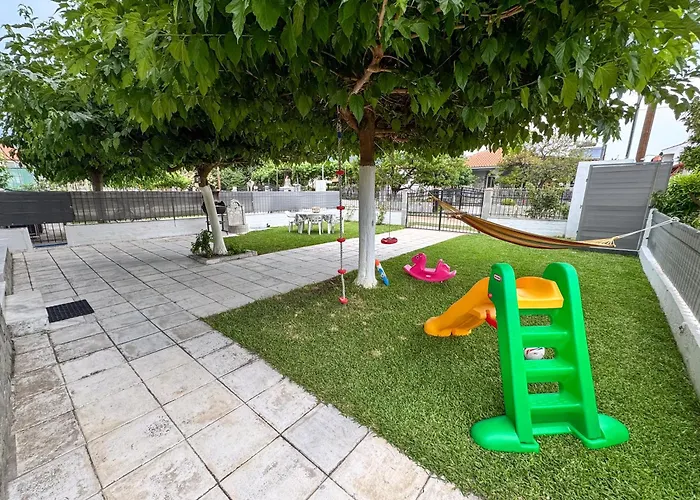 Сasa de vacaciones Family House *